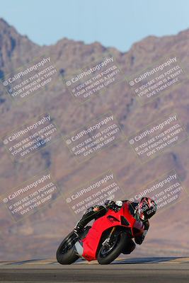 media/Dec-15-2023-Apex Assassins (Fri) [[91f19fb1c7]]/Trackday 2/Session 5 (Turn 9)/